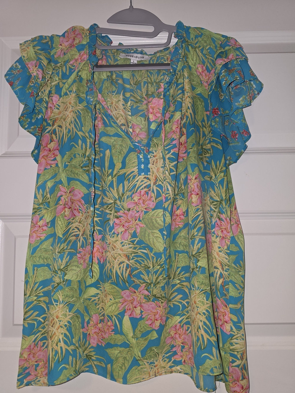 Rose & Olive Floral Blouse in Blue & Green Large Like New
